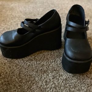 Demonia Mary Jane platform